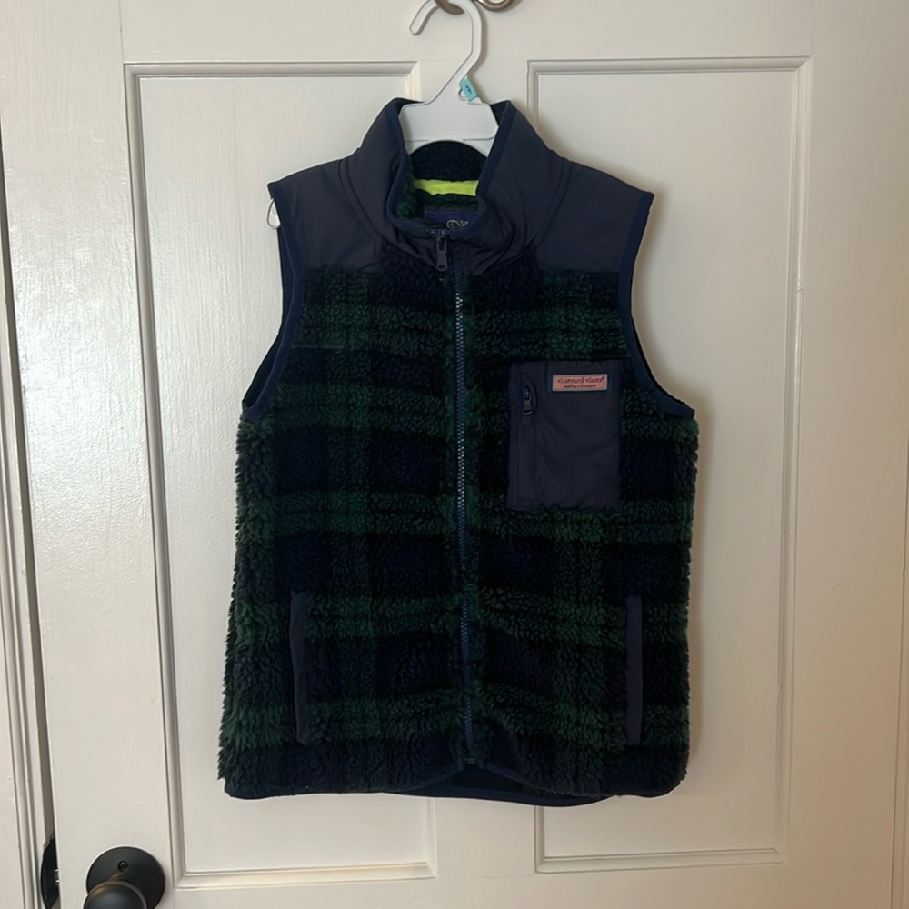 Vineyard Vines Vest Size M (10-12)